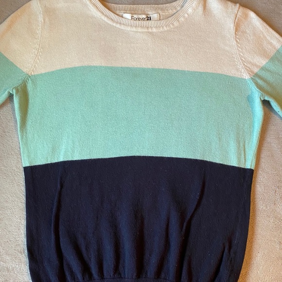 Long Sleeve White/Green/Navy Blue - Picture 2 of 2